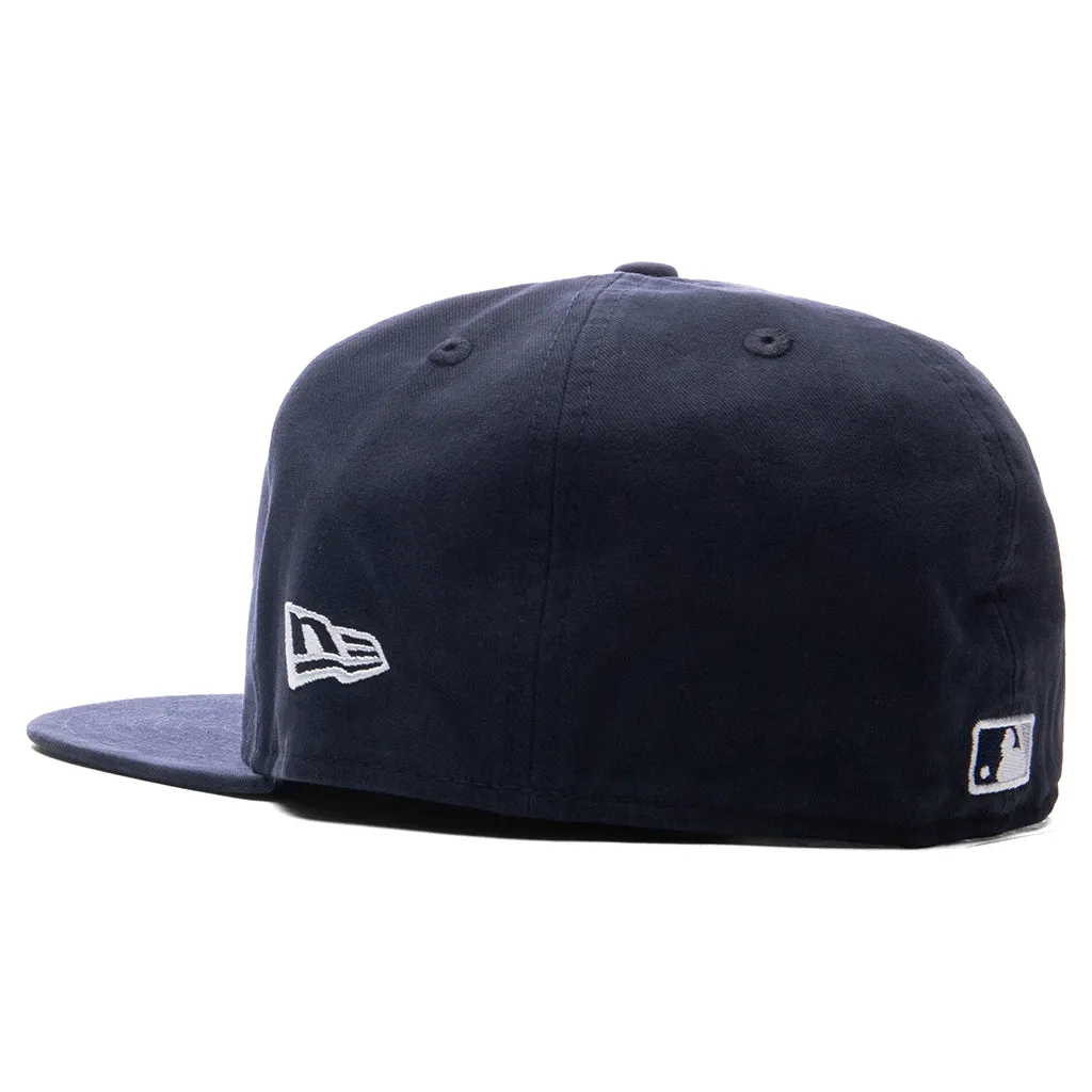 59FIFTY A-Frame Championship Side Flag - New York Yankees