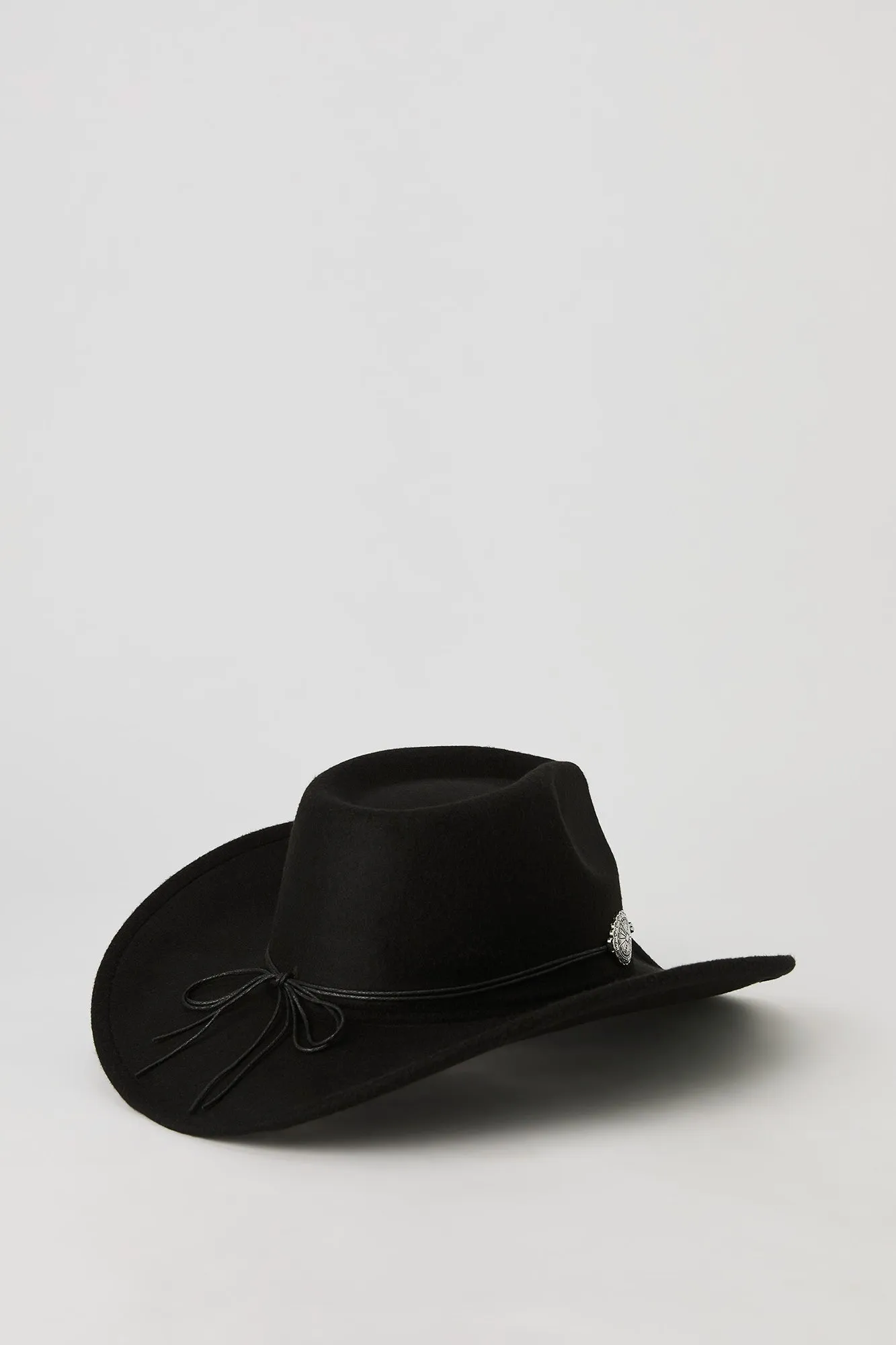Medallion Chain Cowboy Hat