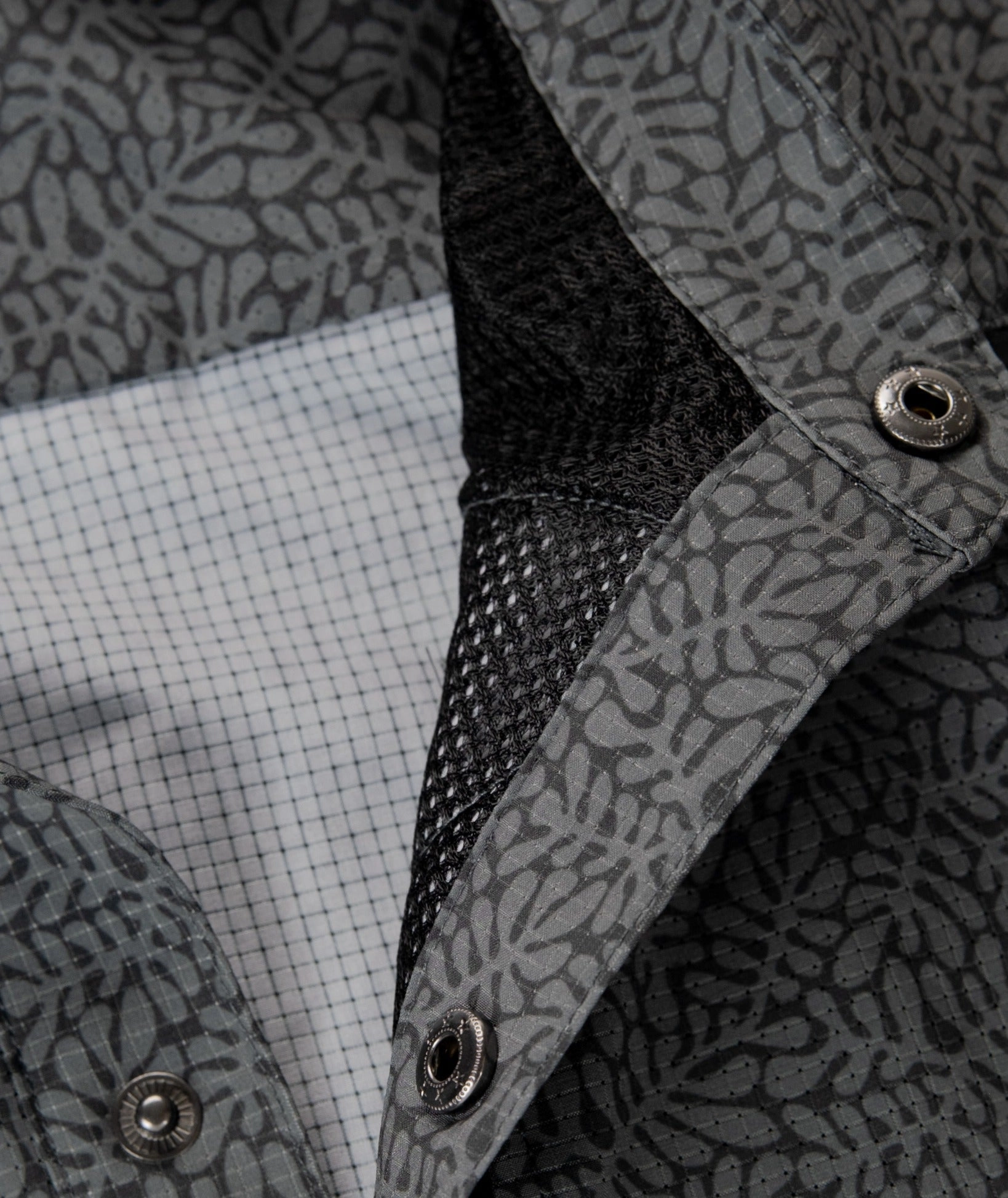 Sandspit Tech Shirt - Charcoal